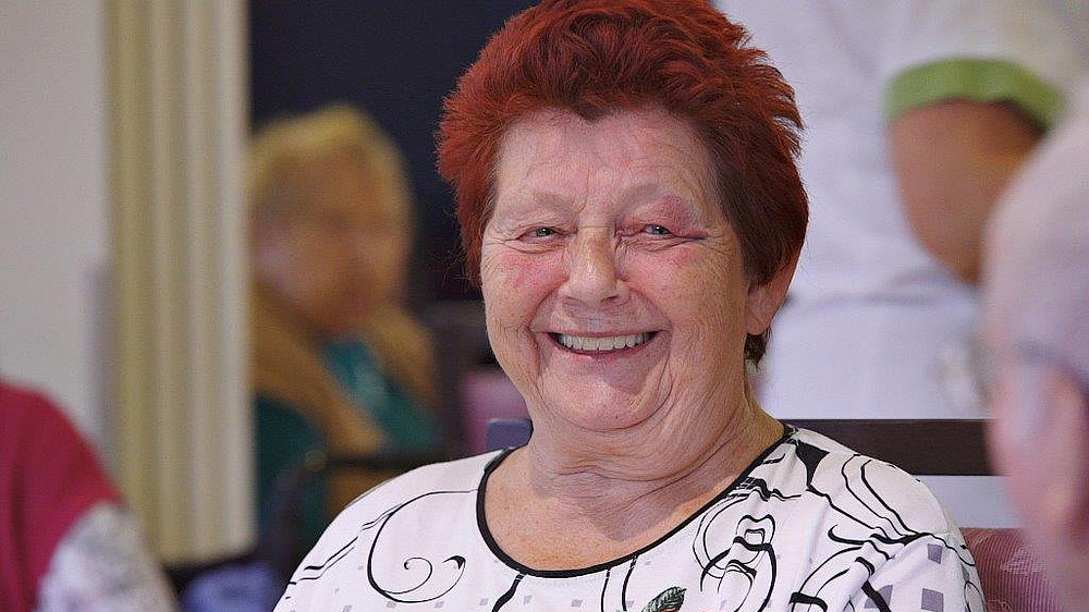 Seniorin Pflegeeinrichtung Treptow Johannisthal